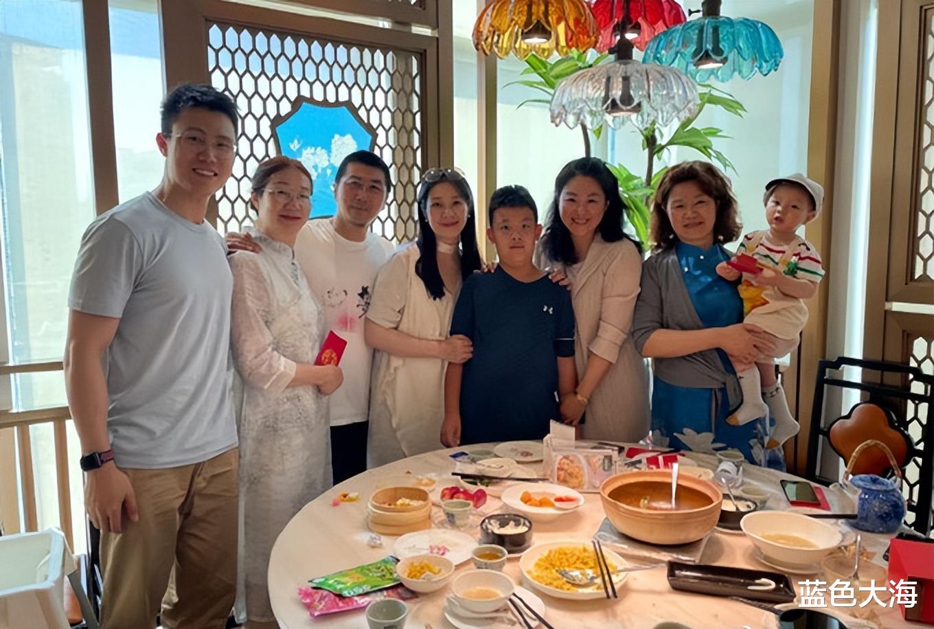 沈傲君|演员沈傲君：我这辈子最正确的决定，就是34岁为外交官丈夫生儿子