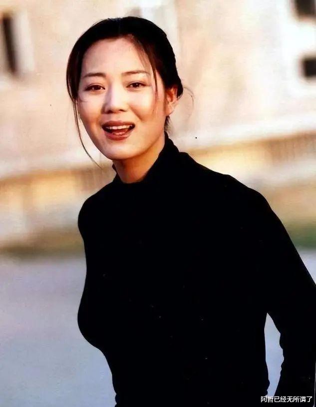 向太|刚生完二胎的郭碧婷，撞脸婆婆向太？