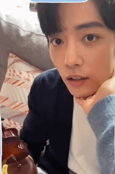 肖战|知名导演批《余生》，字字珠玑毫不留情：粉丝尬夸，火也是虚火