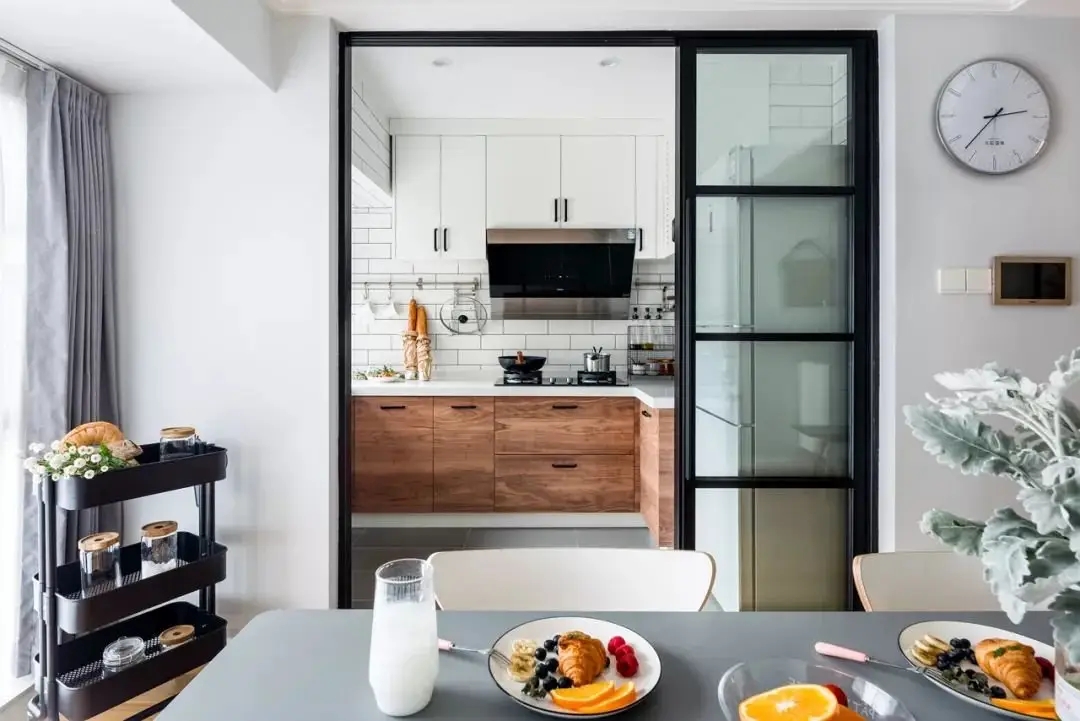 吊轨推拉门和地轨推拉门哪个好?我家换了3次,终于有答案了