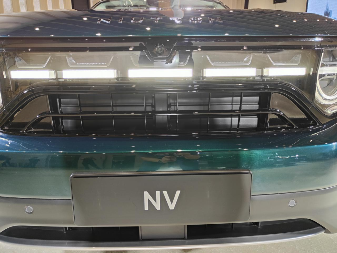 这辆「大牛」有何不同？｜自游家 NV 静态体验