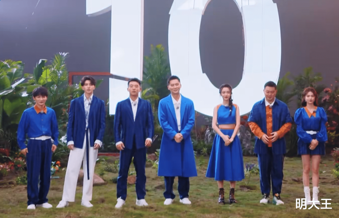 沙溢|《奔跑吧10》首播看点:沙溢的肚子、周深的个头、杨颖与小花们的对比