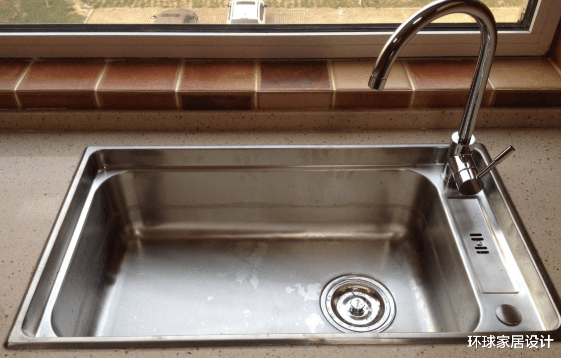 厨房别再装传统水槽了,聪明人都这样装,不仅颜值高还实用!