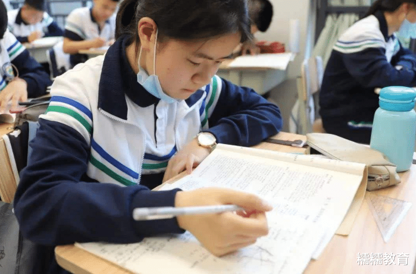 数学|高中哪个科目比较难，数学不是第一，学霸看见也不想学