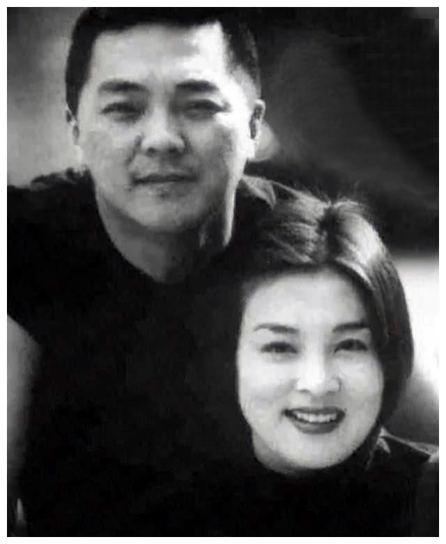 叶童|家花不如野花香？10位输给“野花”的女星，个个貌美如花却被绿