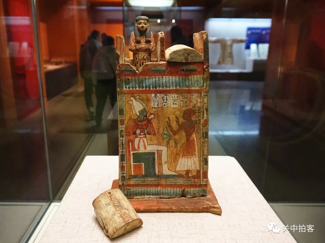 不朽之旅:参观大型古埃及文物展,领略古埃及人的生命观