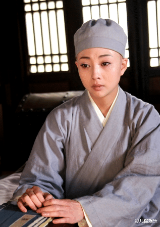 章子怡|她们的“偶像包袱”到底有多重？尼姑神穿薄纱，守丧全妆上阵！