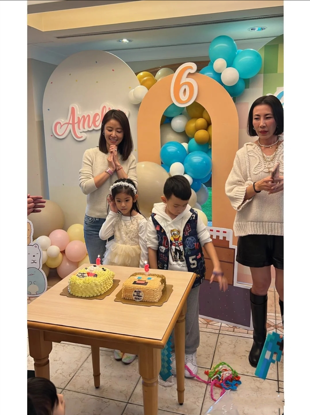 霍建华|6岁小海豚高清照！小手轻撩秀发气质高冷，五官酷似霍建华不像妈