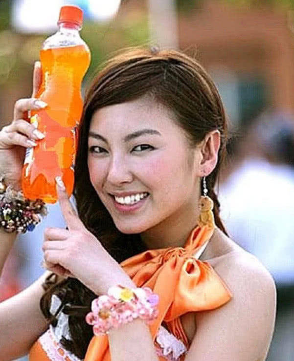 金晨|张雨绮19岁照片扒出,没有滤镜下颜值成这样,网友:很清纯!