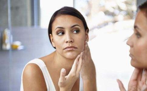 红枣|气血不足的女人显老,远离5行为,常吃3物,气血足,貌美如花像18