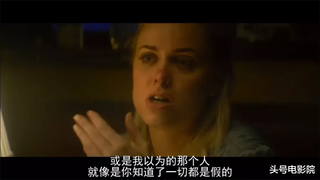 西蒙|8.3分！比杀猪盘还猛，帅哥骗子假冒钻石王子，这片看完不敢网恋