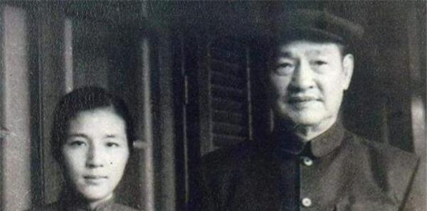 程潜|她17岁嫁大37岁将军，为他怀孕16次生6女，晚年称：从未悔过