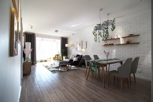 110㎡简约北欧,黑色花纹地砖的卫生间,充满了现代时尚的质感