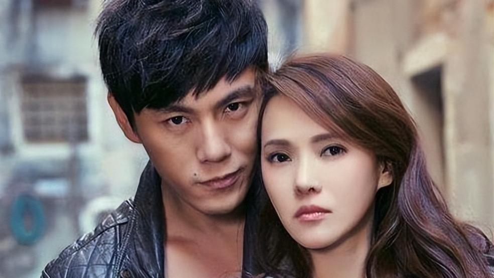 伊能静|伊能静含泪发文引猜测，与秦昊许久未互动，已看不到往日恩爱画面