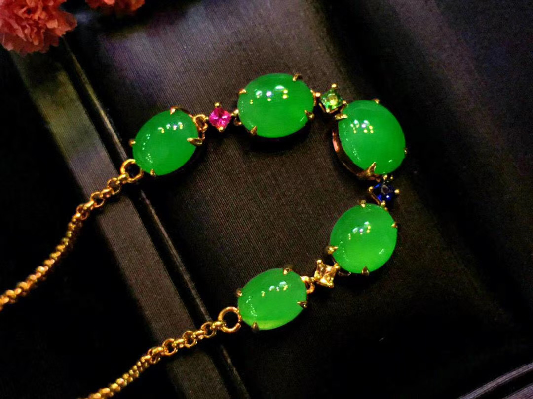 翡翠|项京讲堂-翡翠颜色的优劣如何评断