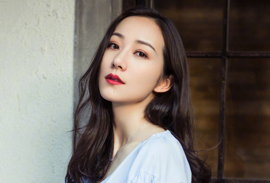 韩雪|18岁就身价过亿的韩雪，为何导戏惨获差评，后靠什么赢王文也？