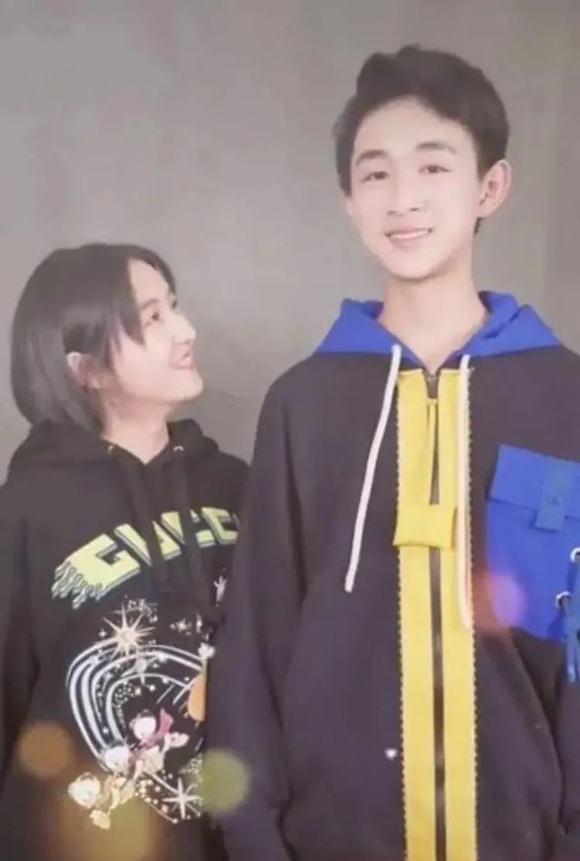 张子枫|张子枫恋情爆上热搜!网友:怎么不是吴磊