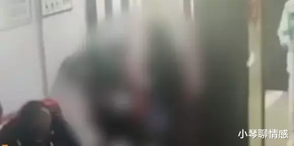 男子KTV内持刀行凶,连捅朋友12刀,2人不幸身亡