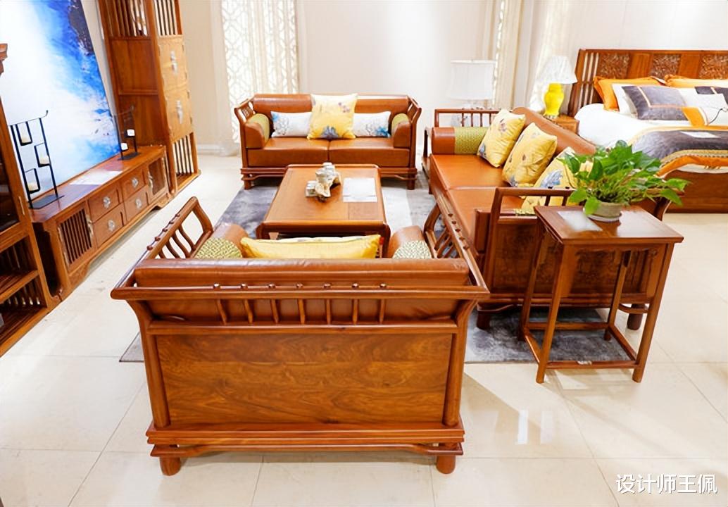 不管有钱没钱,客厅不要买这3种沙发!不是瞎说,用过的人都懂!