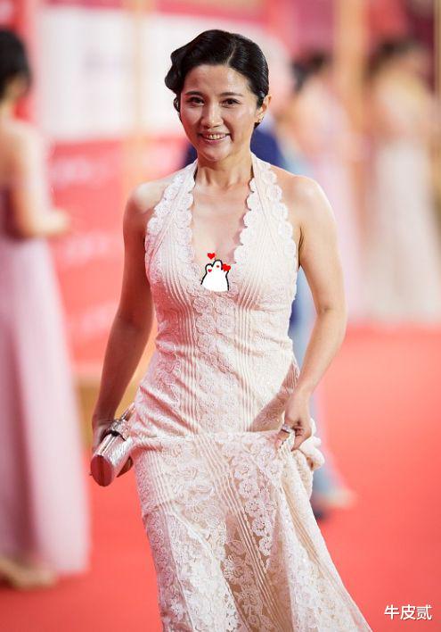 倪萍|8位“一胖毁所有”的女星:年轻时美若天仙,中年发福成了老大妈