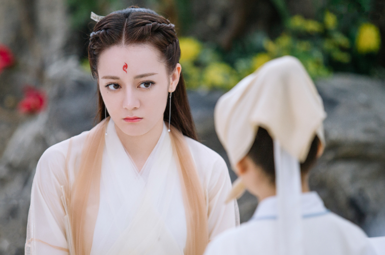 减脂 换发型如换头，演完《赘婿》再演《女士的法则》，我愣是没认出来