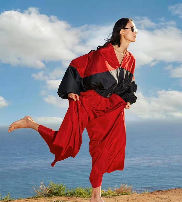 陈冠希|秦舒培大翻车！素颜暴露男相长成陈冠希翻版，表现力太差被吐槽