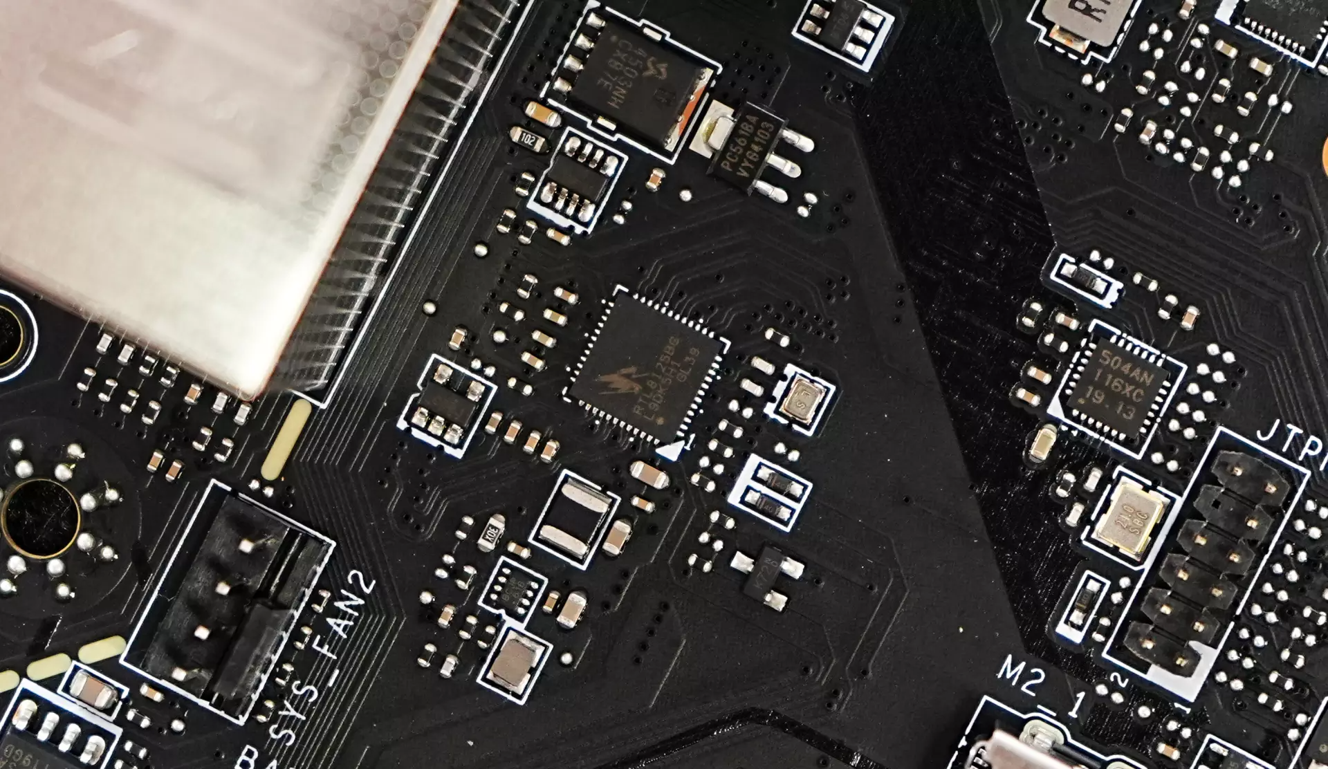 微星MAG B650M MORTAR WIFI迫击炮开箱：降价后的新锐龙的绝配