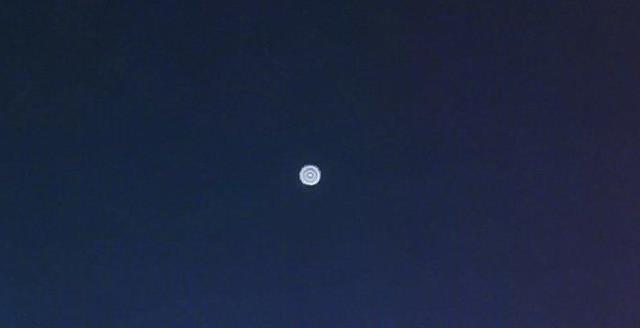 航班大面积取消，多地出现UFO？21日到底发生了什么？