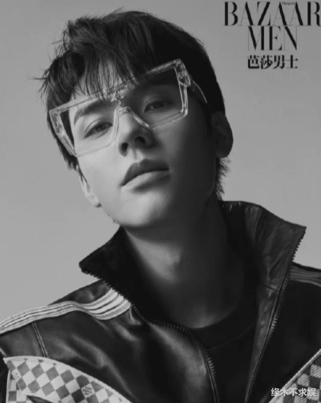 龚俊|龚俊原来还有这一面，合影暴露小心思，粉丝：早就看穿了