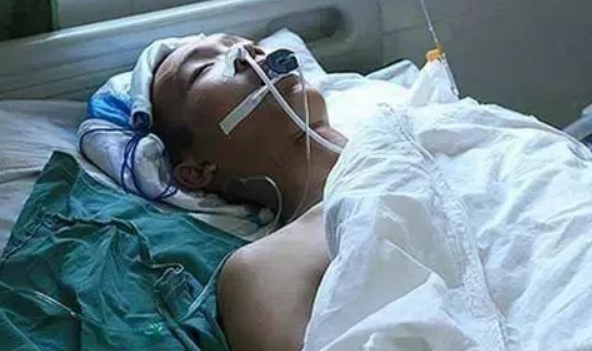 冬瓜|压力!为何越来越多年轻人被送进ICU,要不是为了生活谁愿意拼命