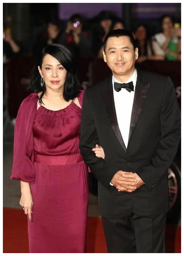 周润发|周润发：终生不与周星驰成龙合作，丁克一生，称要捐出全部遗产