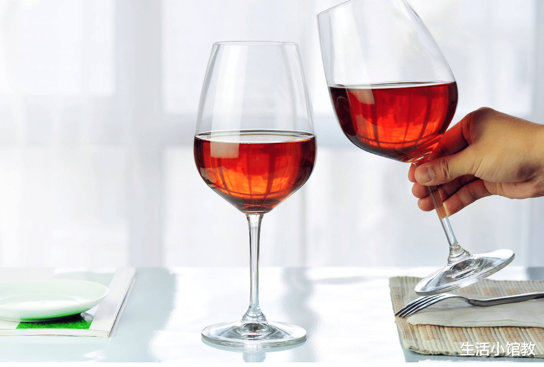 商超买红酒,若瓶身上有这“两大特征”,别碰就对了,导购:行家