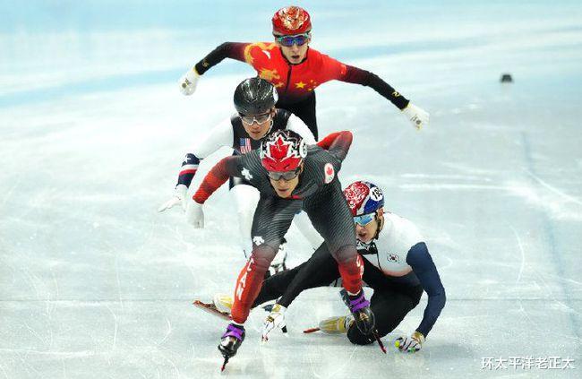 武大靖|恭喜！武大靖任子威李文龙全部晋级！意外频发：韩国选手抬上担架