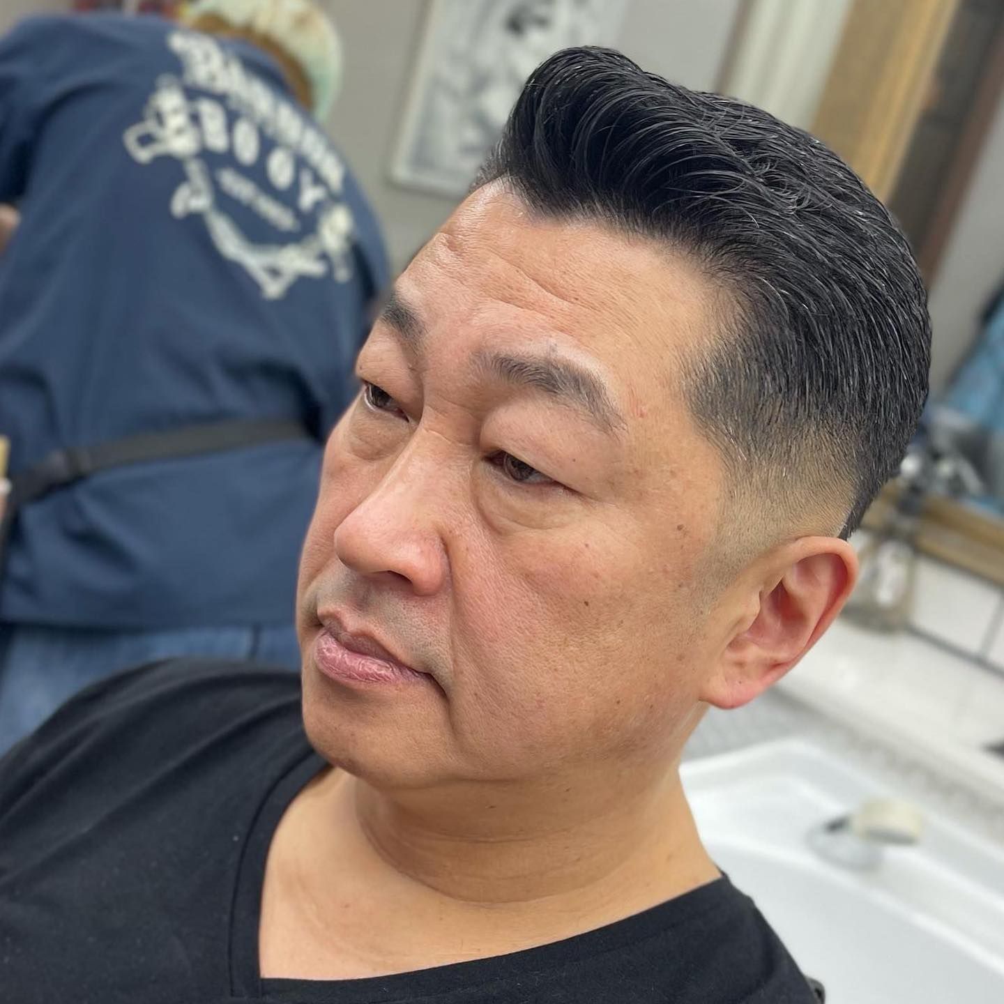 红薯 超级帅气的男士发型，飞机头背头时尚烫发，适合大多数男士