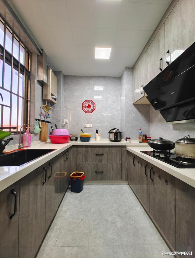 110平三代同堂幸福之家，儿童房布置高低床，网红款电视墙很喜欢