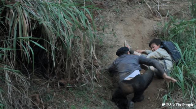 唐国强|2022最能扛剧的老戏骨排名,王劲松唐国强跌出前3,第1名实至名归