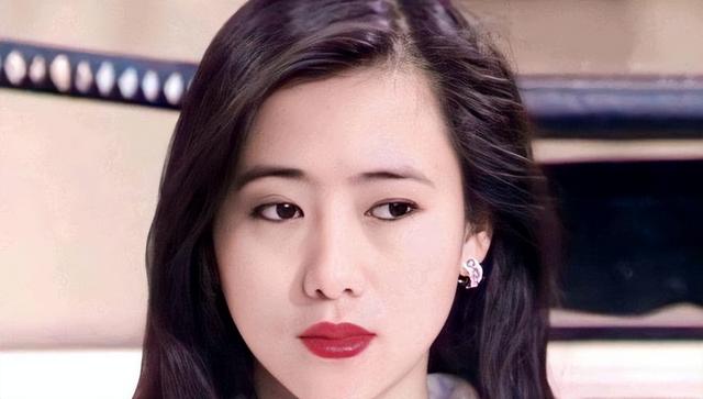 |翁虹：从小学舞蹈，却靠拍电影成名，“女神”嫁给了爱情！