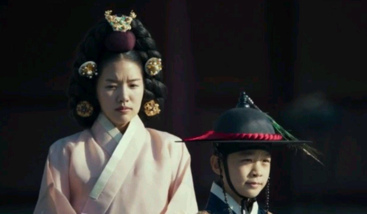 柳俊烈|瞎子看到真相:柳俊烈主演新片《夜枭》一再反转,当国王是凶手