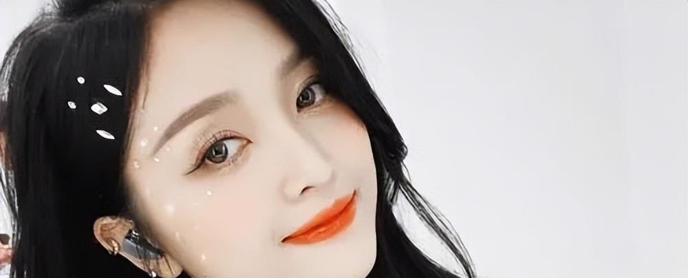 赵露思|小八卦，朱一龙，赵露思，吴宣仪，张凌赫