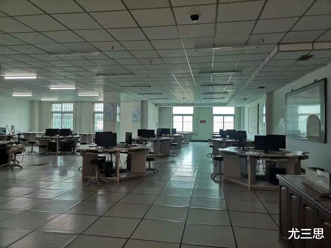 非你莫属|鞍山师范学院：从毕业生去向看，普通二本院校师生有多不容易