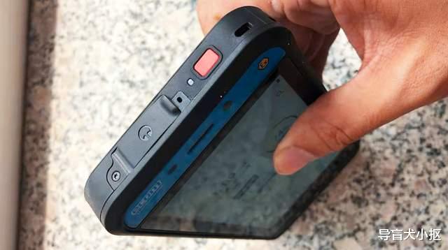 机器|防水防尘防爆,这台外形复杂的智能手机,是户外作业人士的好助手