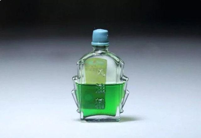 山楂|女性睡前将风油精滴进肚脐内,身体会发生什么变化?