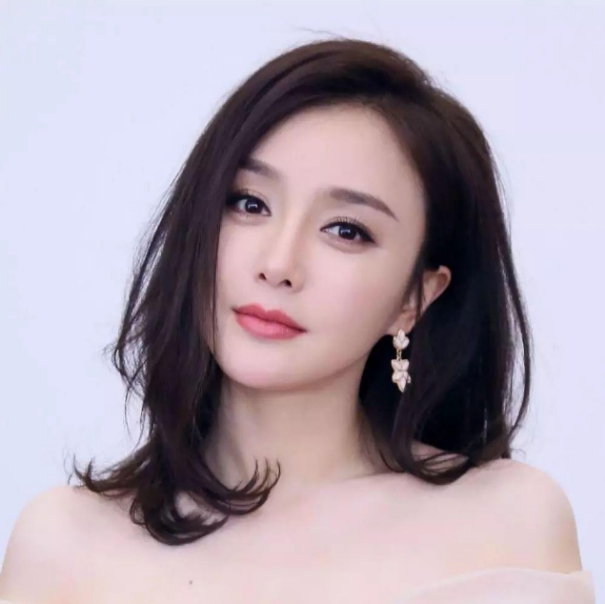 秦岚|14年前,被黄晓明抛弃的秦岚,14年后,她的报复手段真解恨