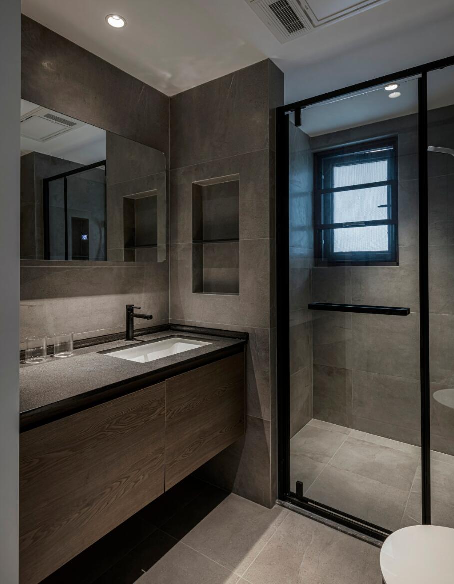 四居室的户型,她凭啥只留一间卧室?入住后才知道,真的很舒适