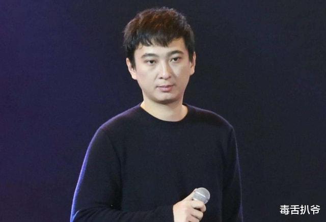 王思聪|王思聪直播首秀人气爆棚，直播间礼物不断，无奈最后草草下播！