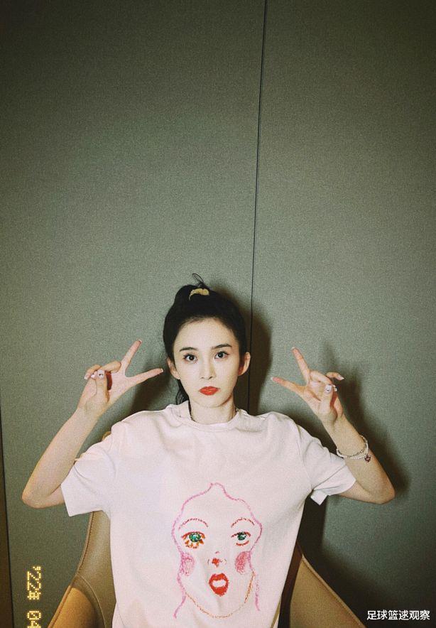 赵樱子|赵樱子《浪姐3》将播引期待 穿樱花粉上衣变元气少女