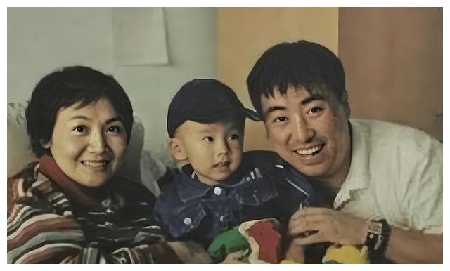 焦晃|著名演员李媛媛：去世20年后，丈夫誓不再娶，儿子的坚持让人泪目