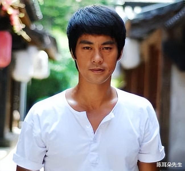 陈国坤|陈国坤：我打开门，周星驰穿着红夹克，我就知道他是练武之人