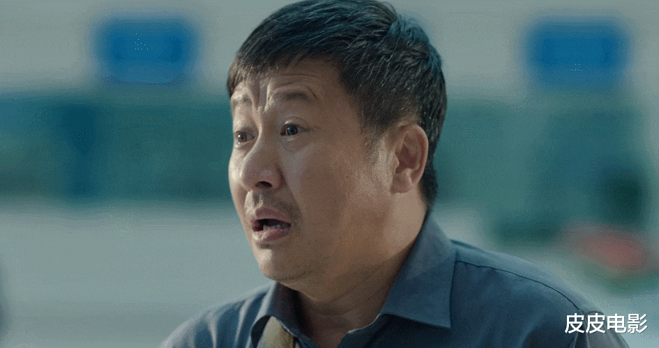 赵丽颖|赵丽颖插兜，雷佳音不下跪，细扒2022“十佳表演”名场面，真牛