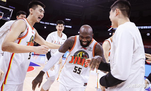 季后赛|18分+18分！吉林晋级八强还有好消息，王晗终于亮出了季后赛底牌